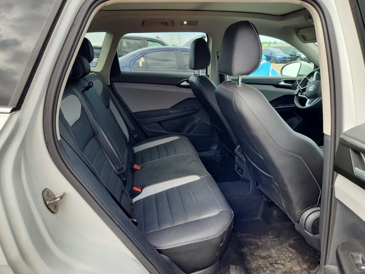 VOLKSWAGEN TAOS SEL 2022