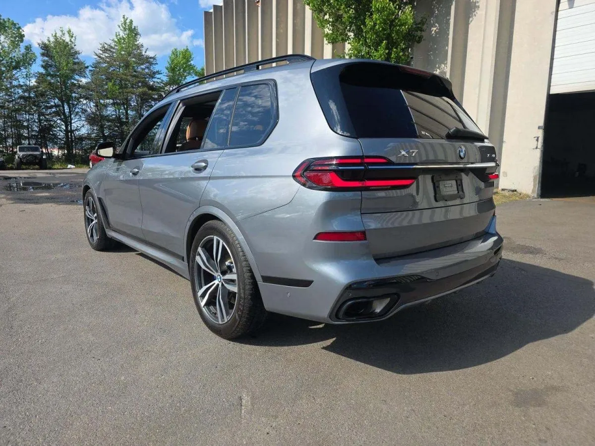BMW X7 SE 2023