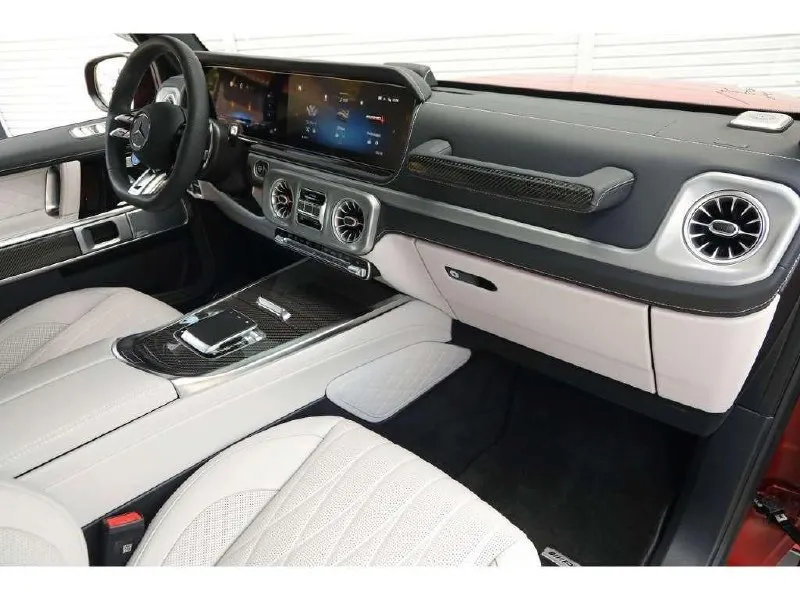 MERCEDES-BENZ G63 AMG 2025
