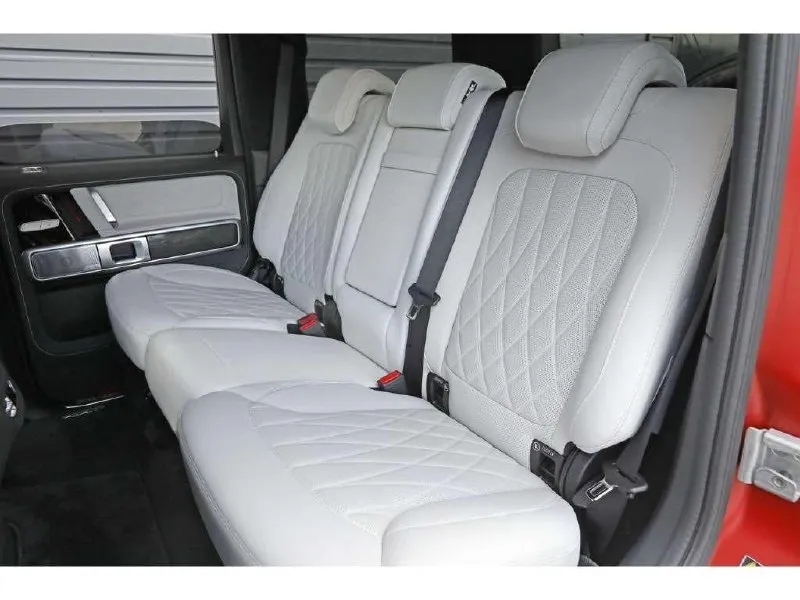 MERCEDES-BENZ G63 AMG 2025