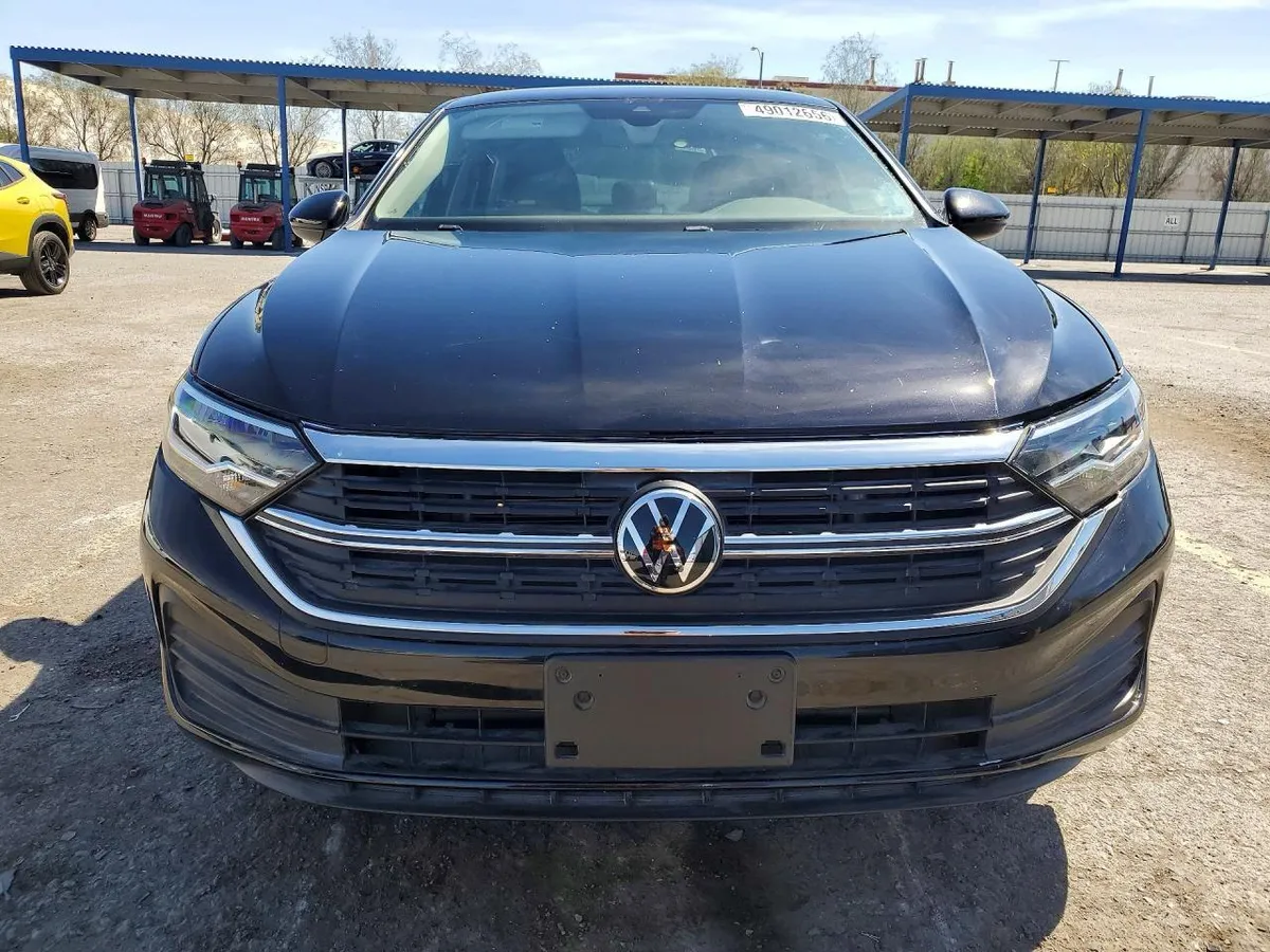 VOLKSWAGEN JETTA SE 2023