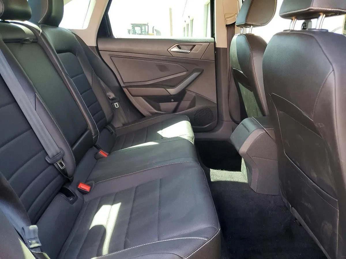 VOLKSWAGEN JETTA SE 2023