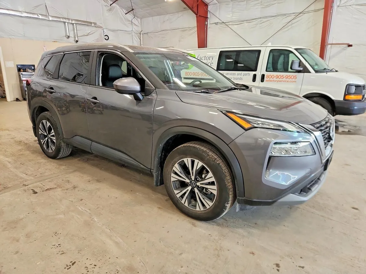 NISSAN ROGUE SV 2023