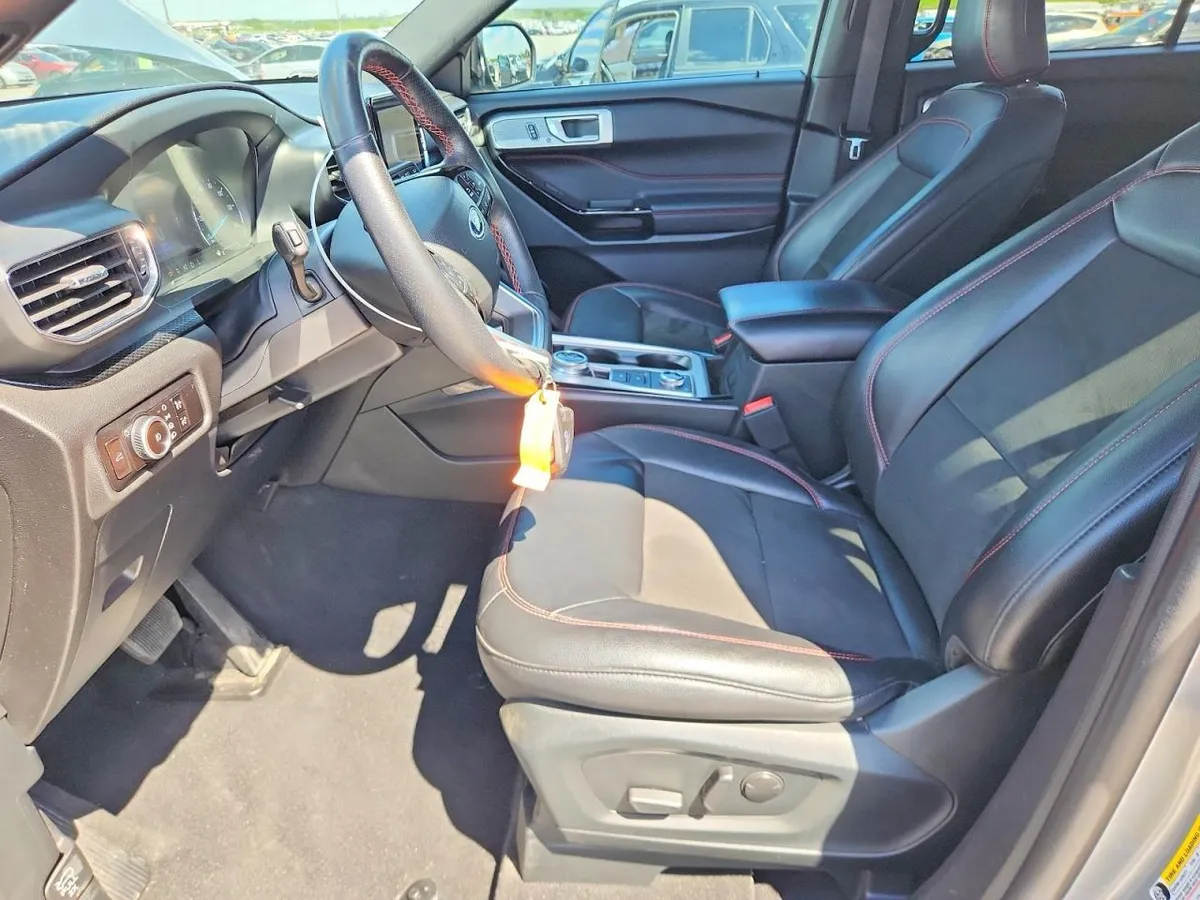 FORD EXPLORER ST-LINE 2023