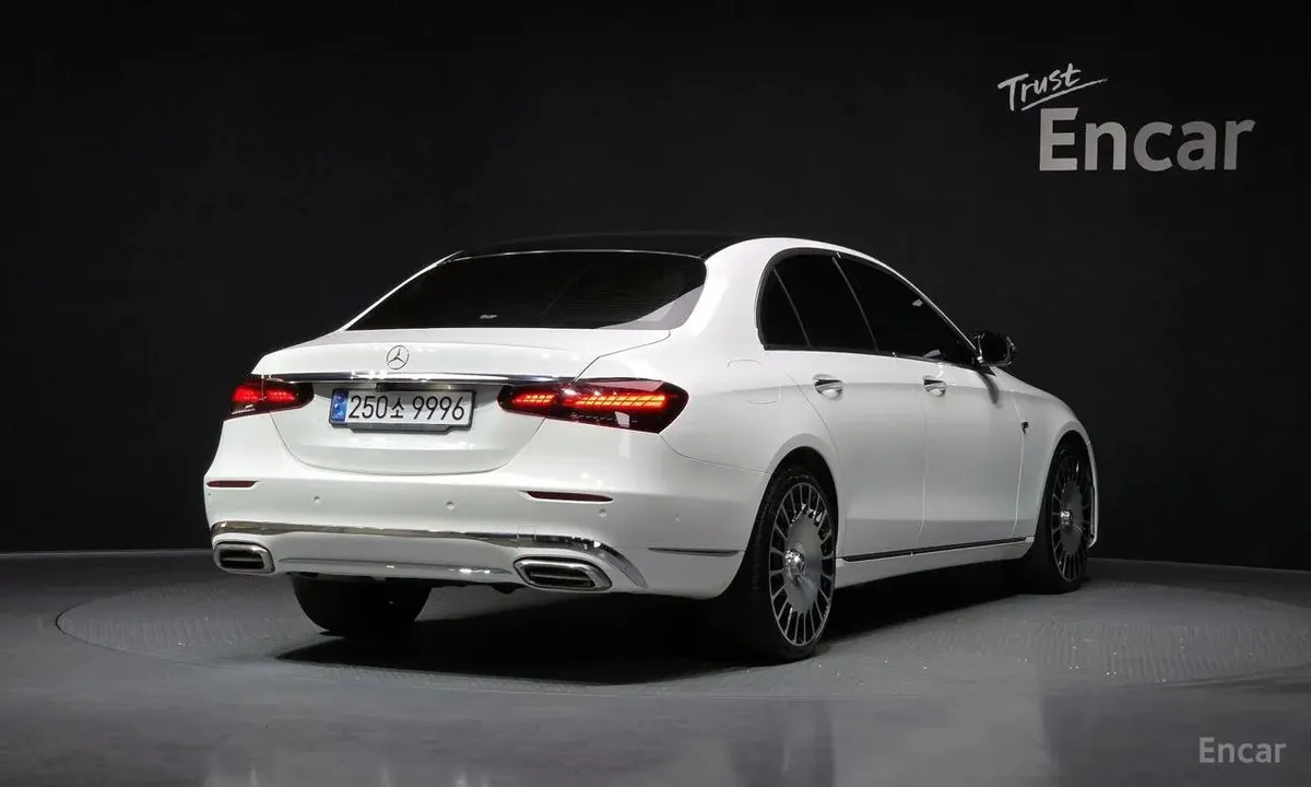 MERCEDES-BENZ W213 E250 2022