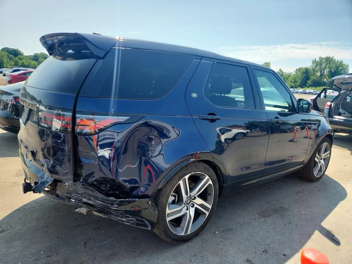 LAND ROVER DISCOVERY HSE R-DYNAMIC 2022