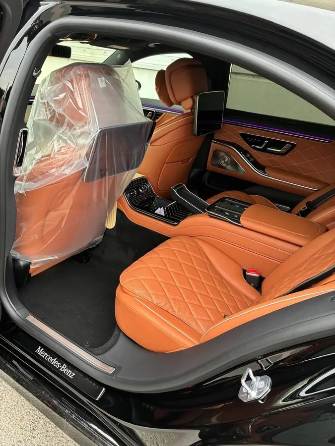 MERCEDES-BENZ S580 2026