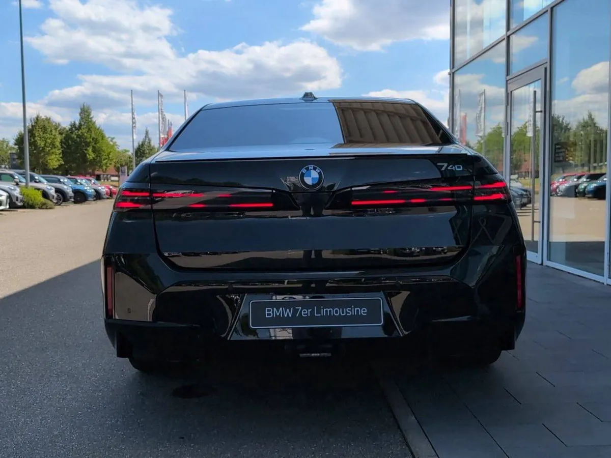 BMW 740 XDRIVE LIMOUSINE 2026