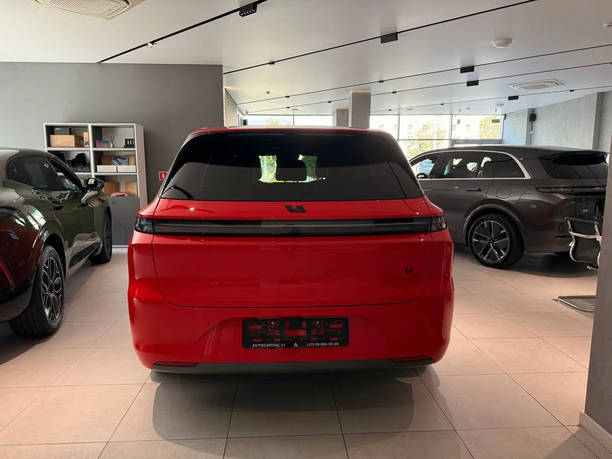 LI AUTO L6 PRO 2025