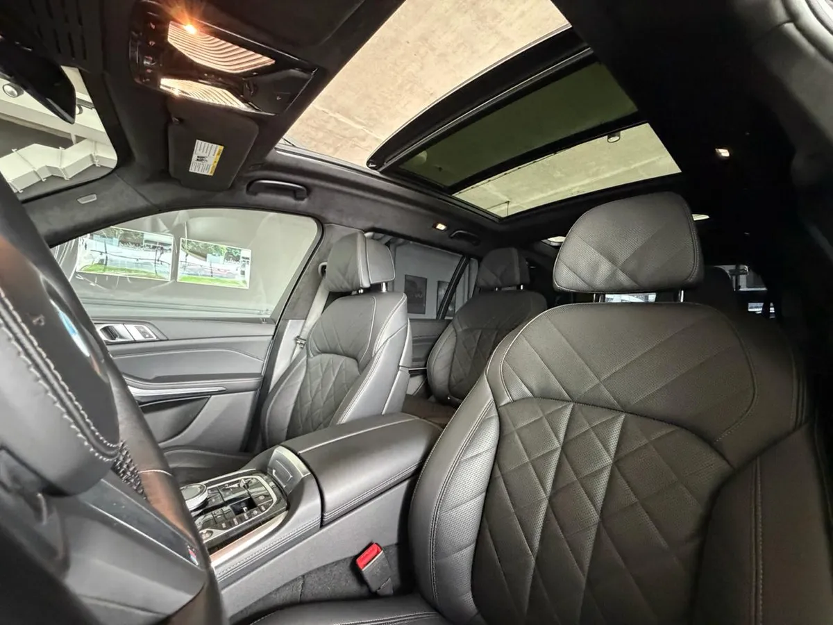 BMW X7 40I 2022