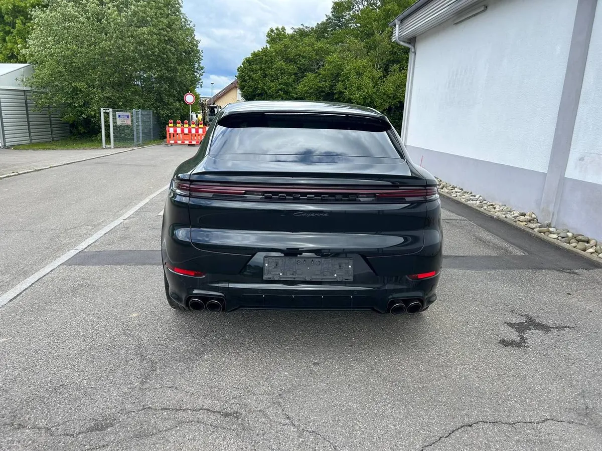 PORSCHE CAYENNE 2026