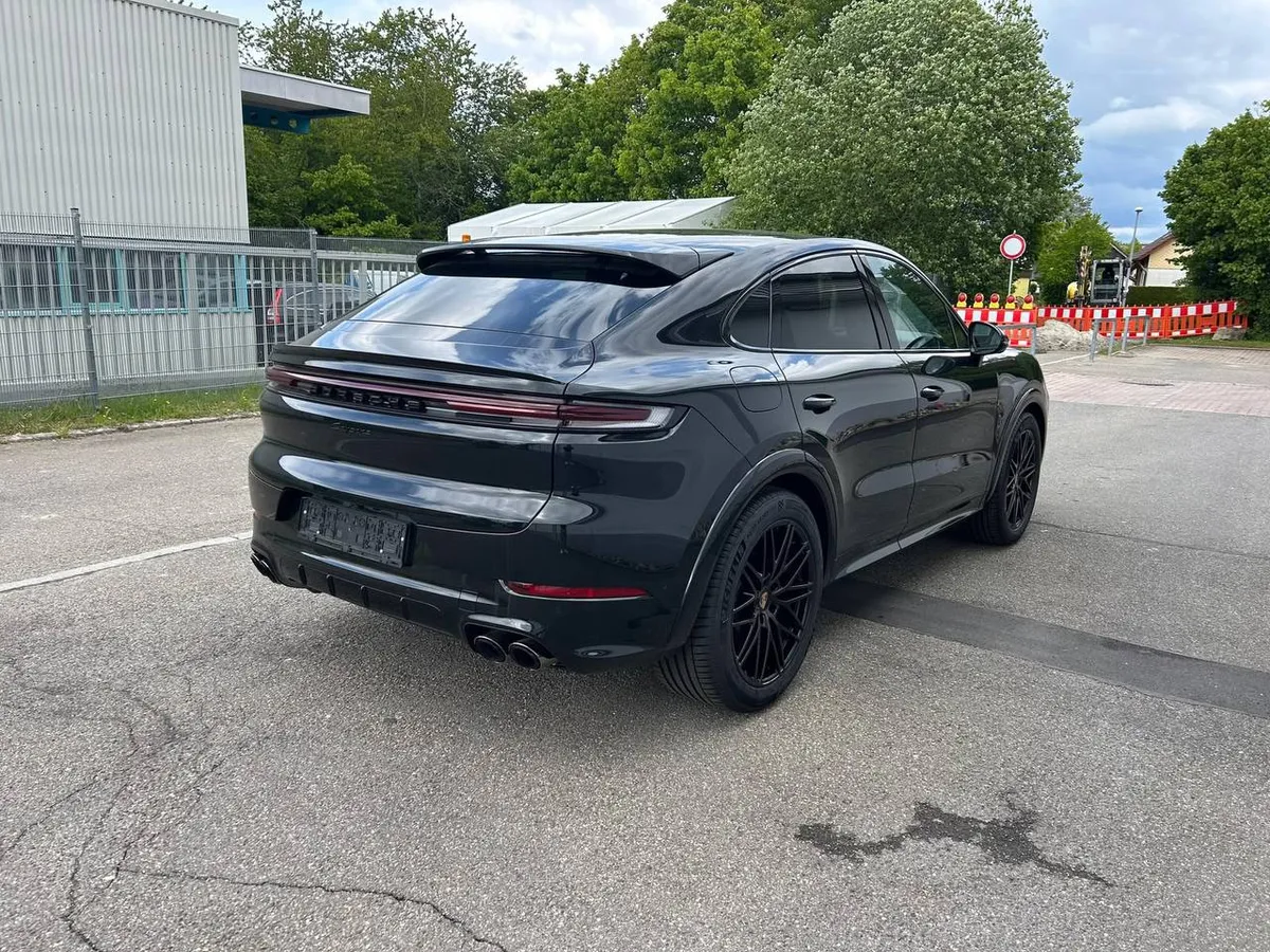 PORSCHE CAYENNE 2026