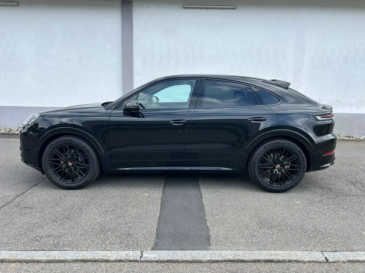 PORSCHE CAYENNE 2026