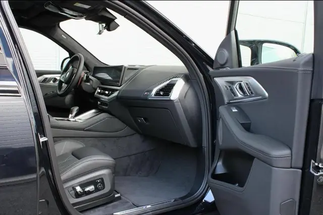 BMW XM 2024