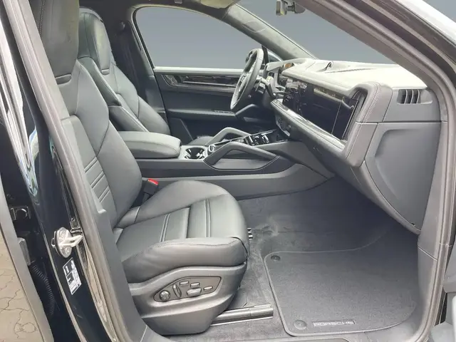 PORSCHE CAYENNE GTS COUP 2026