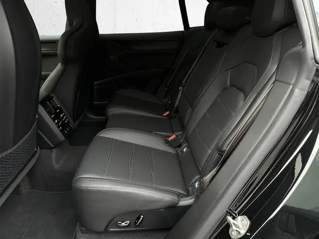 PORSCHE CAYENNE TURBO ELECTRIC 2026