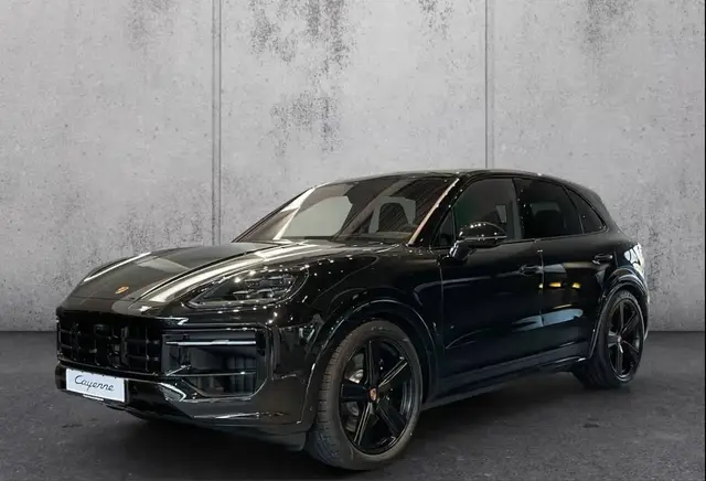 PORSCHE CAYENNE GTS 2026