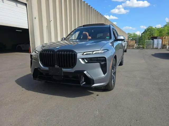 BMW X7 SE 2023
