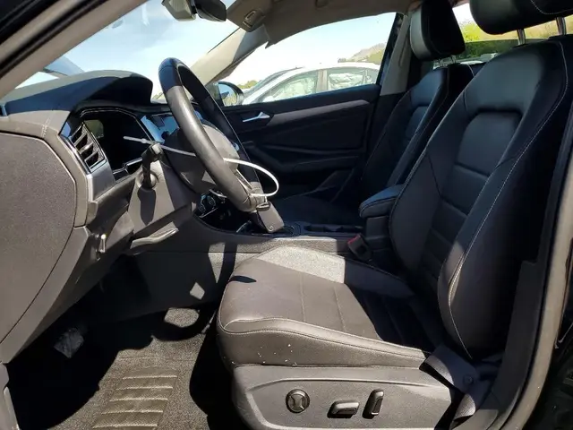 VOLKSWAGEN JETTA SE 2023