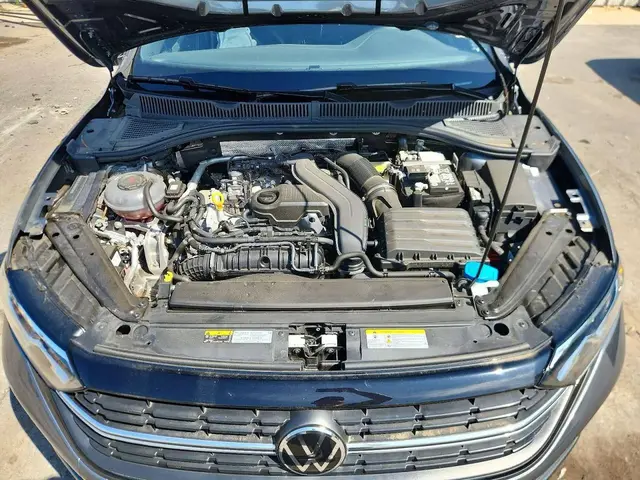 VOLKSWAGEN JETTA SPORT 2023
