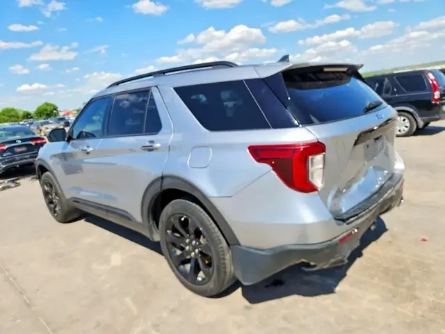FORD EXPLORER ST-LINE 2023