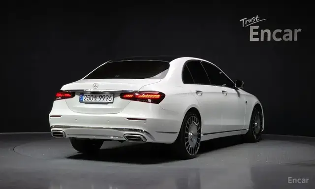 MERCEDES-BENZ W213 E250 2022