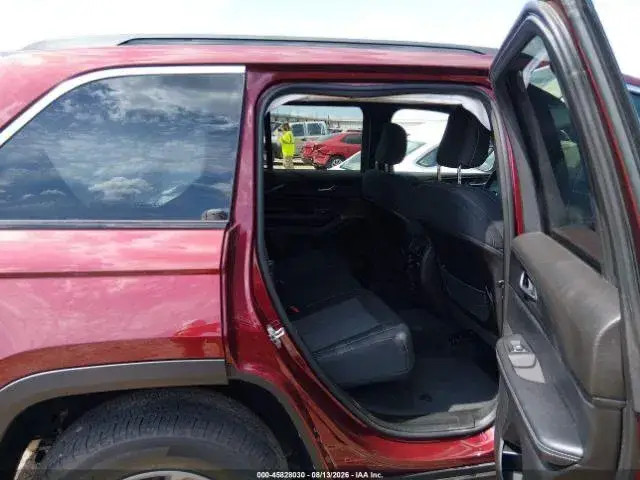 JEEP GRAND CHEROKEE 2024