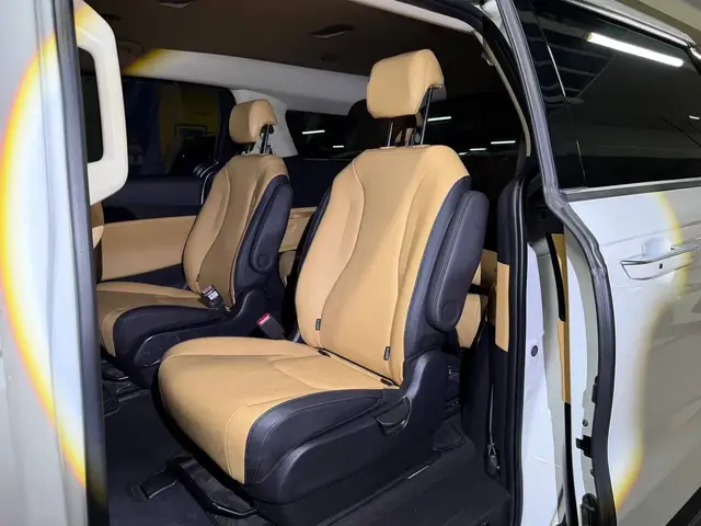 KIA CARNIVAL NOBLESSE 2023