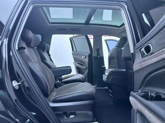 FORD EQUATOR 2023