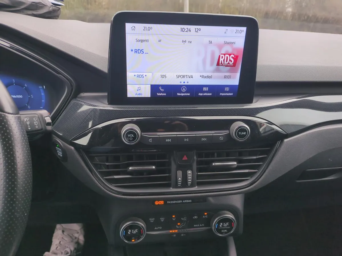 FORD KUGA 2021