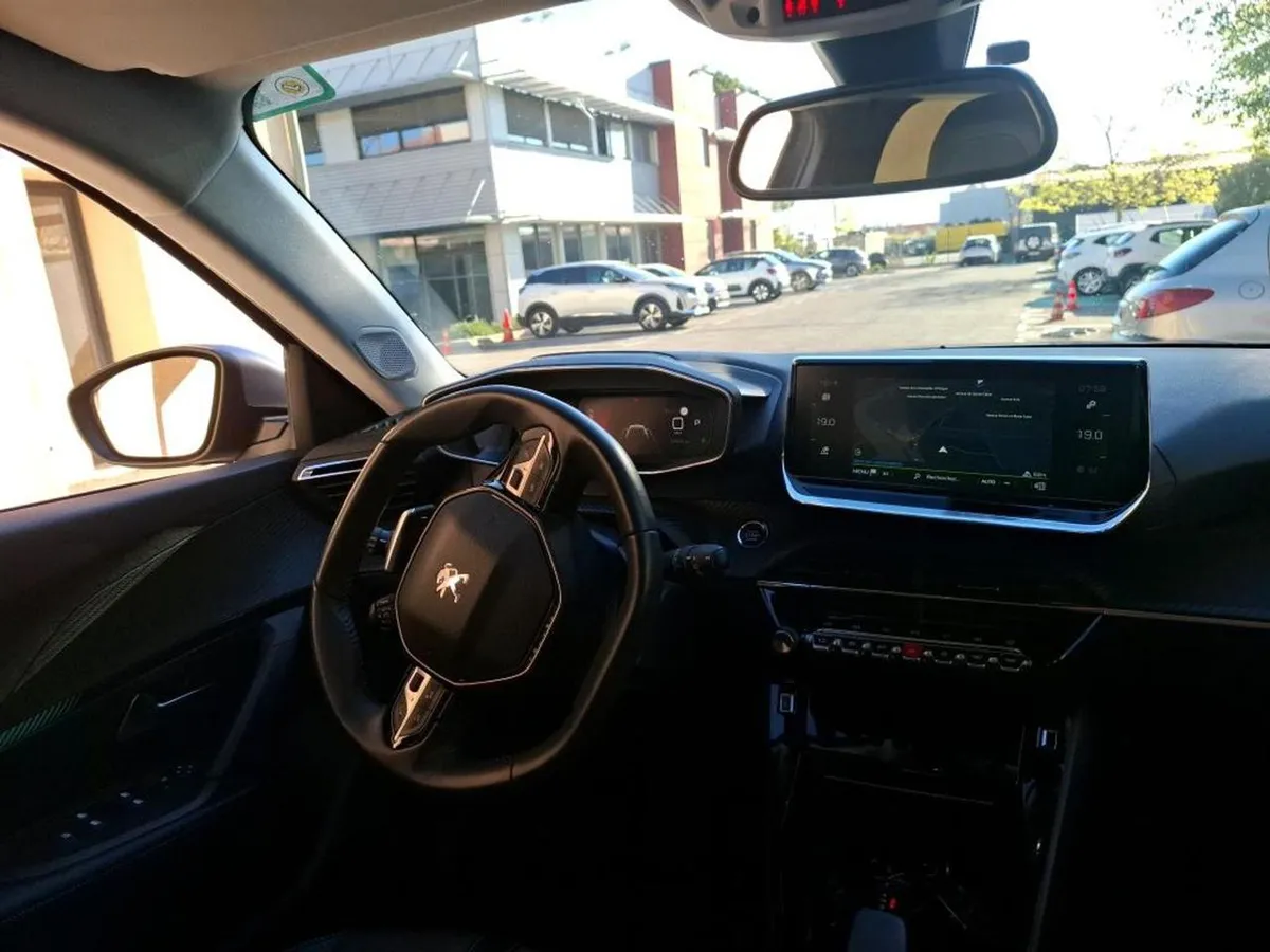 PEUGEOT 2008 ALLURE BUSINESS 2021