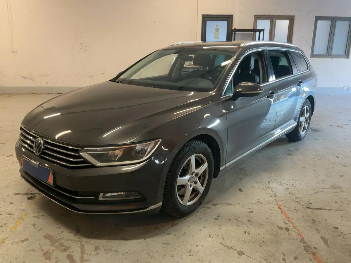VOLKSWAGEN PASSAT 2017