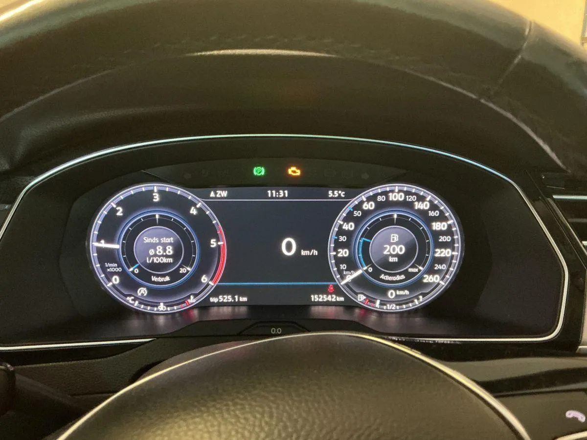 VOLKSWAGEN PASSAT 2017