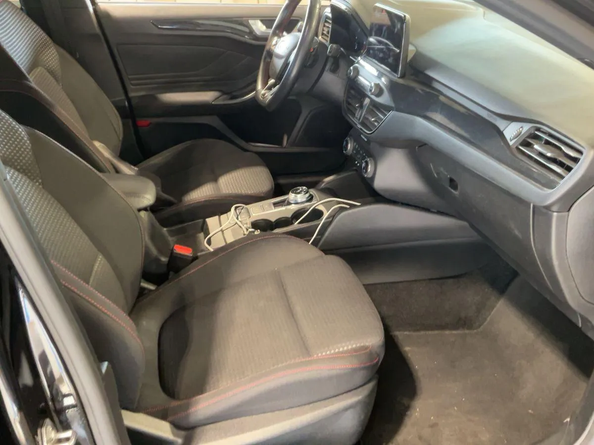 FORD FOCUS 2021