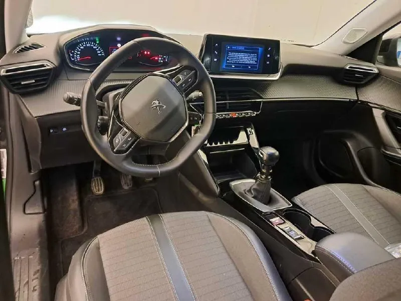 PEUGEOT 2008 2022