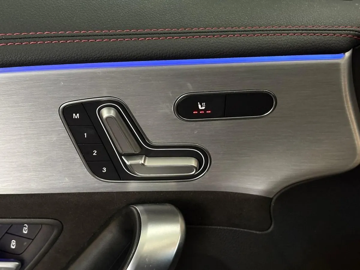 MERCEDES-BENZ CLA 200 BUSINESS SOLUTION 2021