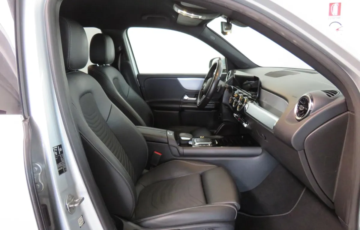 MERCEDES-BENZ GLB 180D SPORT PLUS 2021