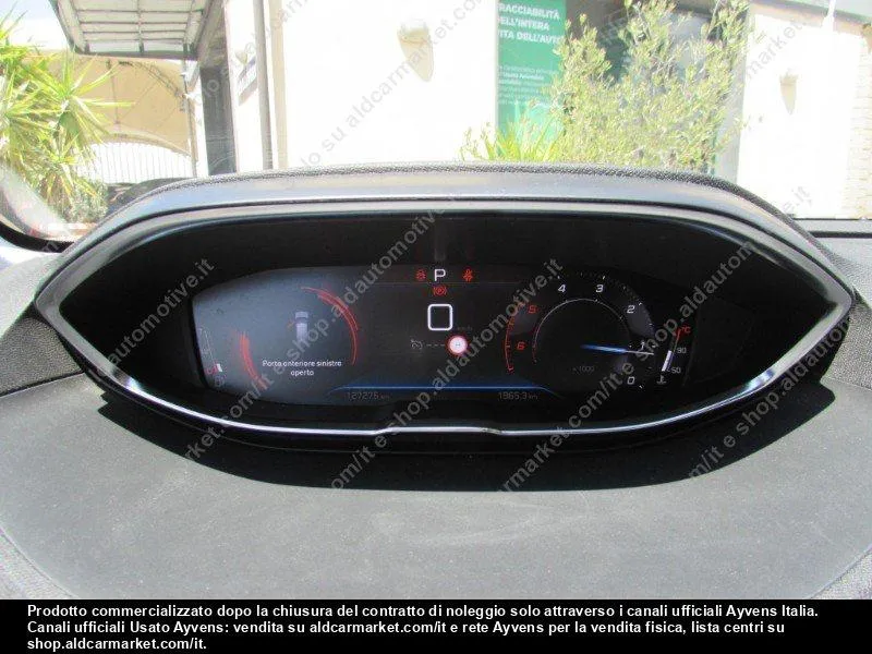 PEUGEOT 5008 ALLURE 1 2021