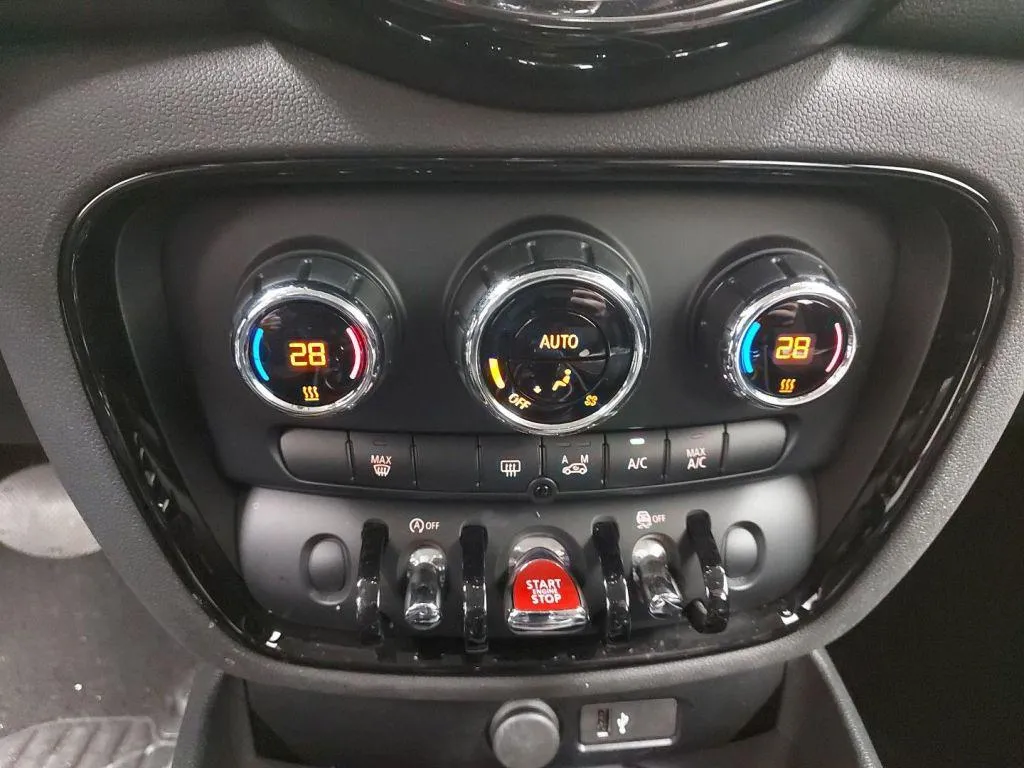 MINI CLUBMAN ONE 1 2022