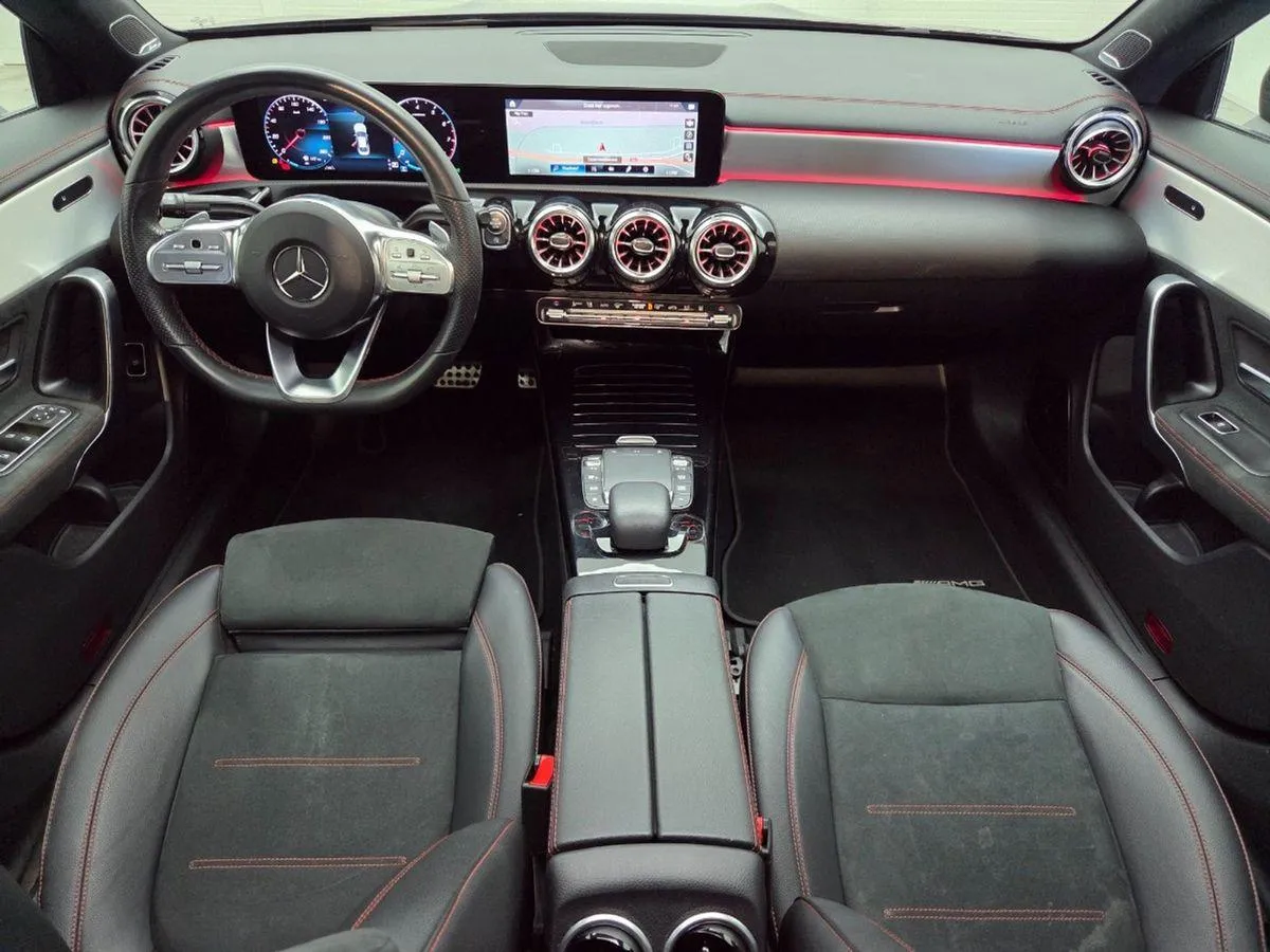 MERCEDES-BENZ CLA 180 AMG 2023