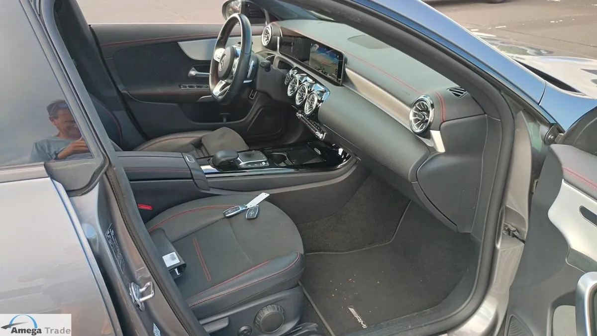 MERCEDES-BENZ CLA 180 AMG-LINE 2022