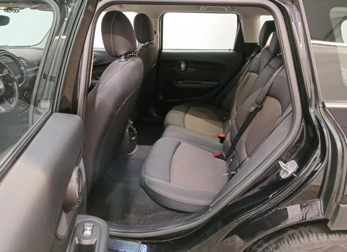 MINI CLUBMAN ONE D ESSENTIAL 2022