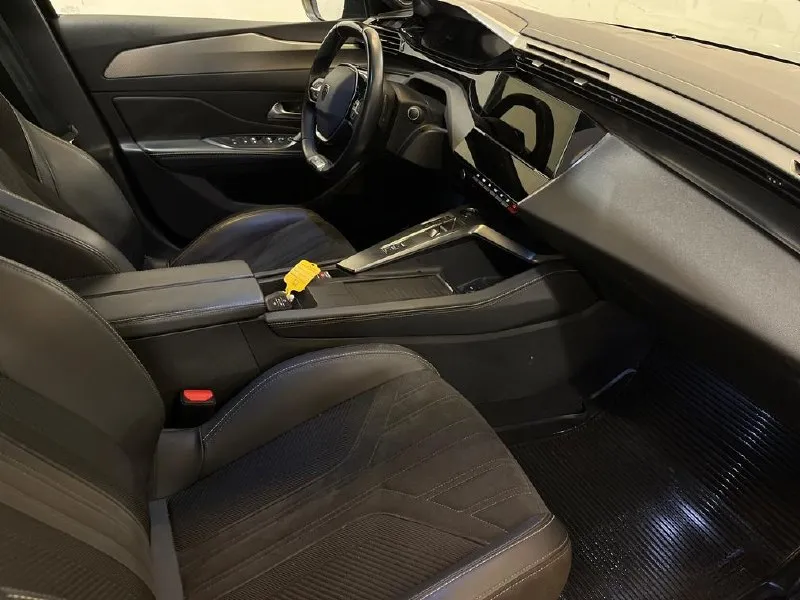 PEUGEOT 308 SW 1 2023