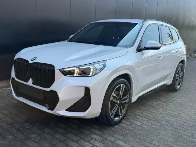 BMW X1 18 M-PACK 2023