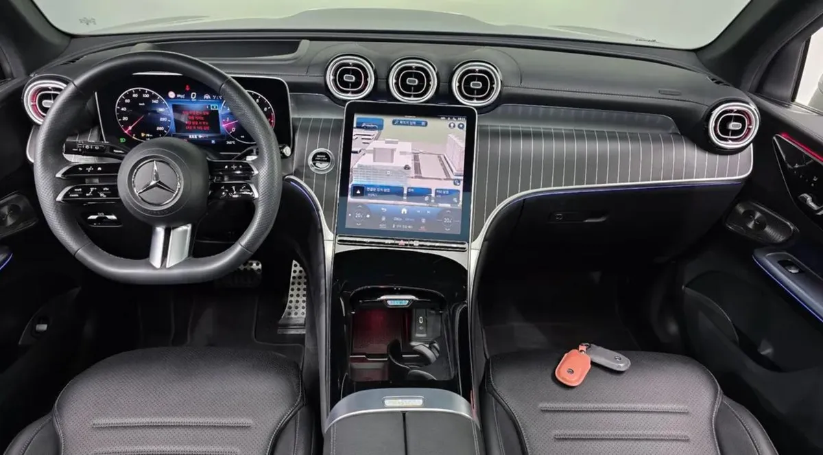 MERCEDES-BENZ GLC300 AMG-LINE 4MATIC 2023