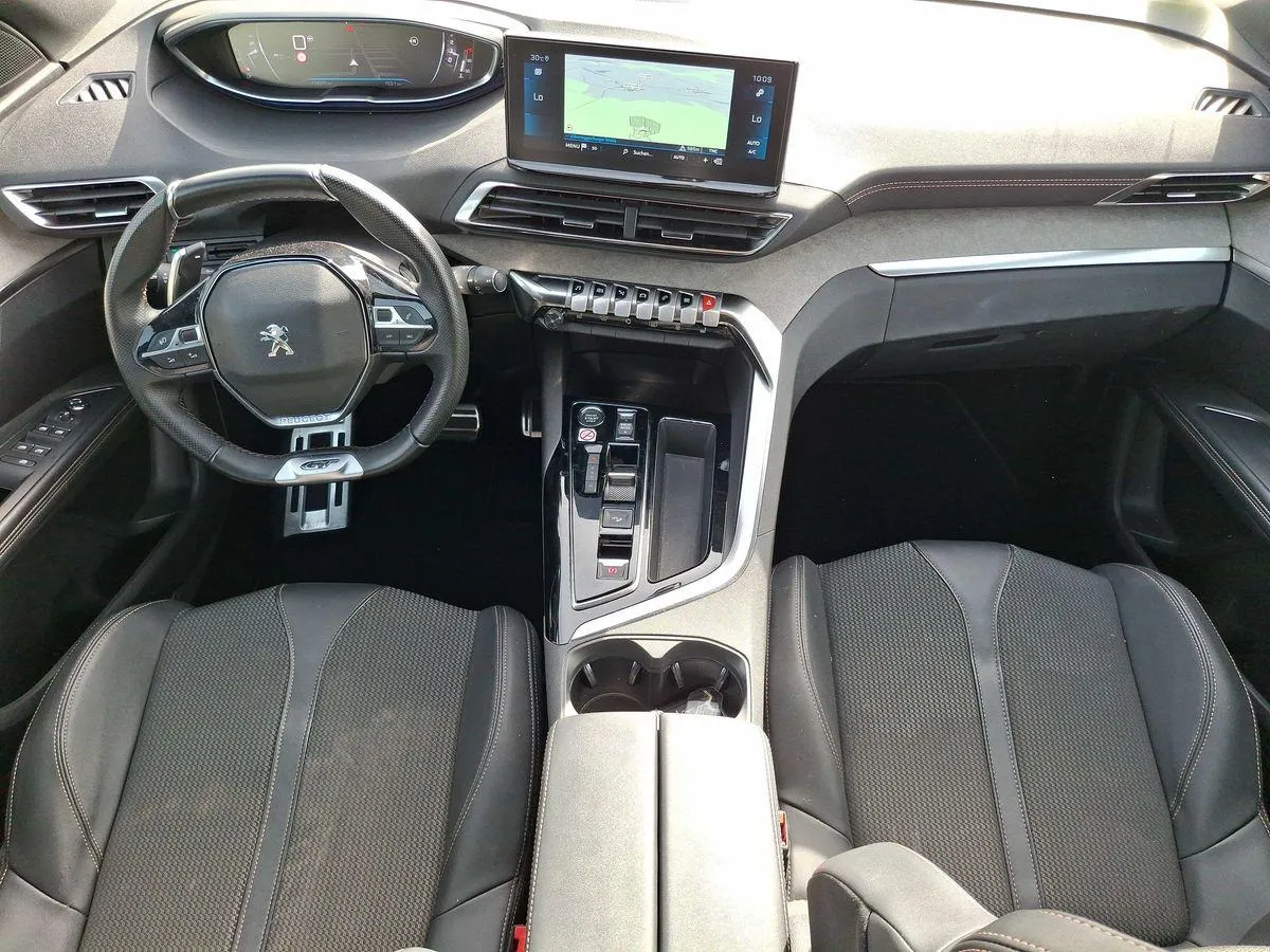 PEUGEOT 3008 2023