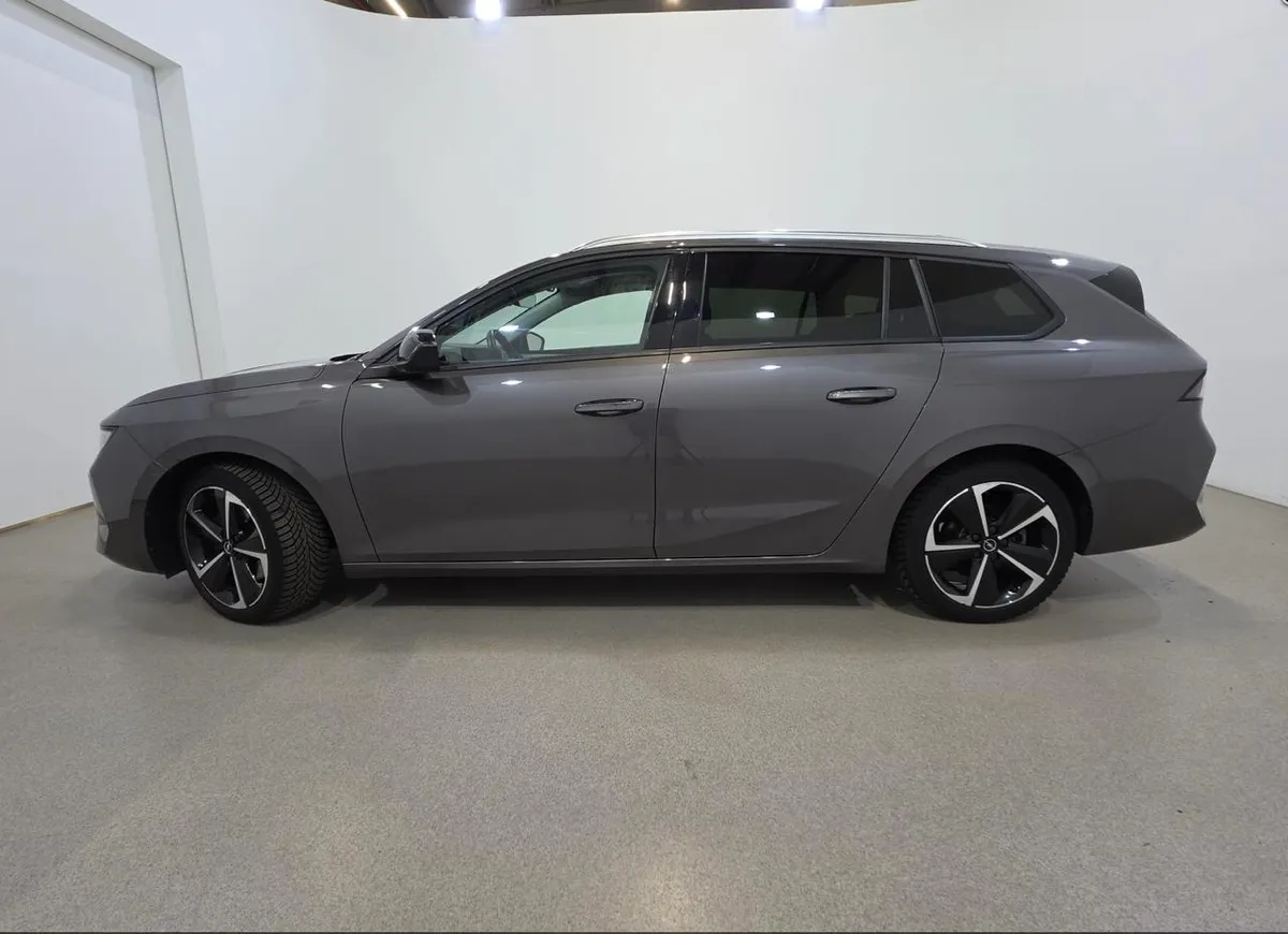 OPEL ASTRA 2023