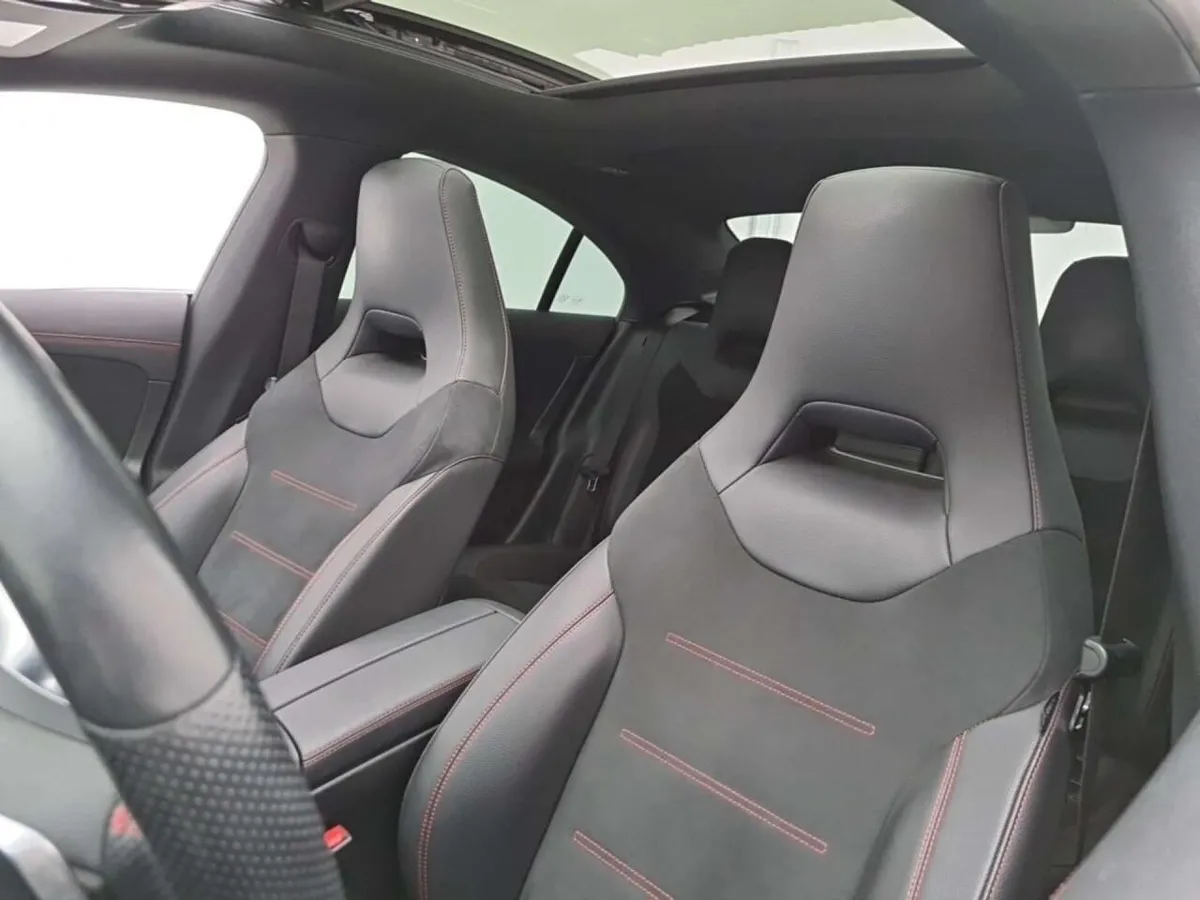 MERCEDES-BENZ CLA 180 BUSINESS SOLUTION 2022