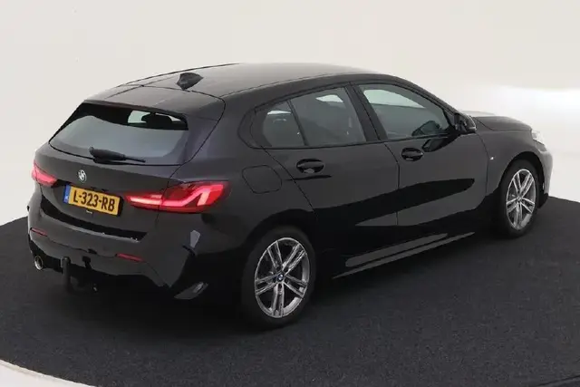 BMW 1 SERIES 118I BUSINESS 2021