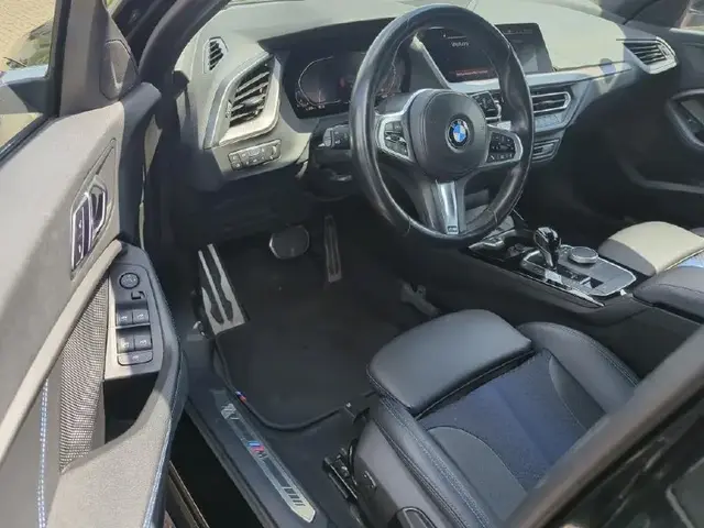 BMW 1 SERIES 118I BUSINESS 2021